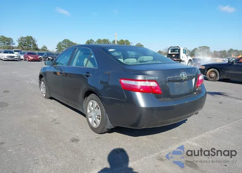 2009 Toyota Camry Le z USA, uszkodzony, nr VIN 4T4BE46K39R051140